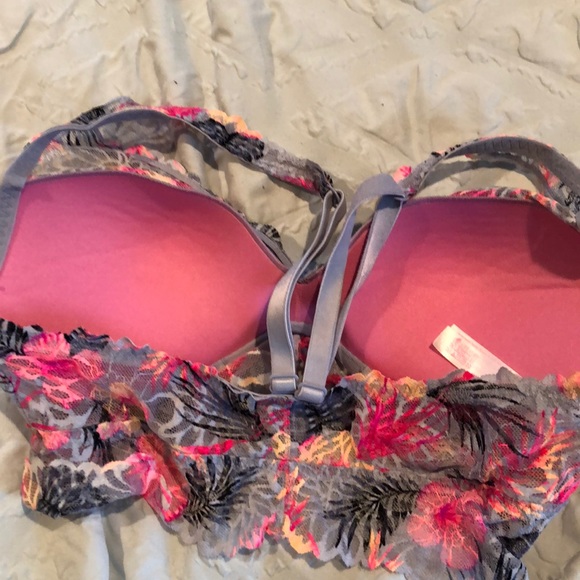 Pink Bralette w/ padding - Picture 3 of 3